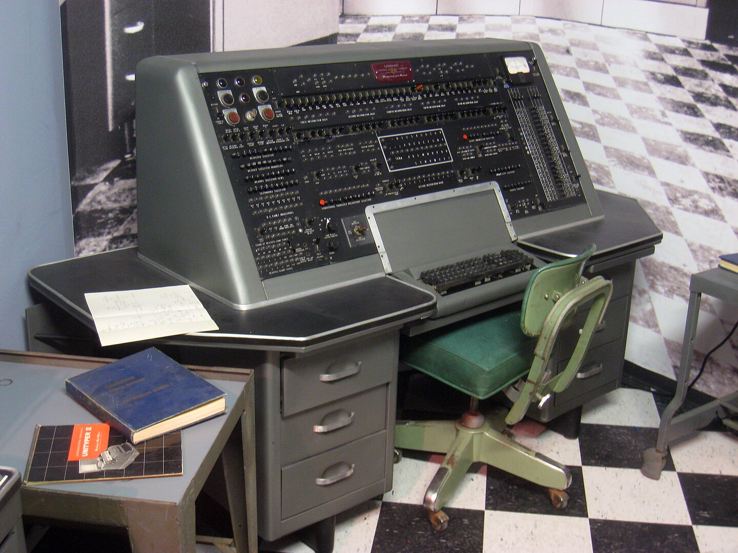 UNIVAC console